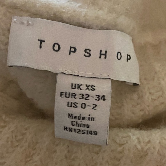Topshop Camel turtle neck Sweater, ribbed Color Ivory , 0-2, NWOT - Picture 8 of 11